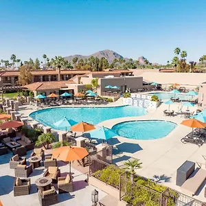 The Scottsdale Plaza & Estados Unidos